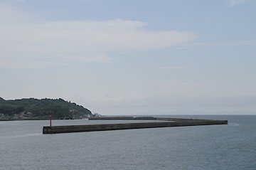鬼池港防波堤A東灯台