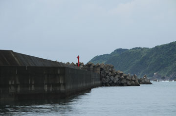 富岡漁港南防波堤灯台