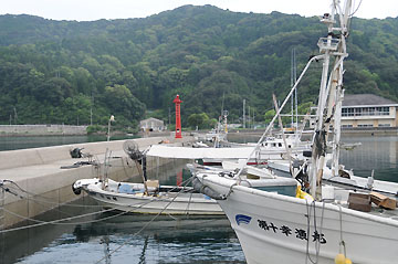 山ノ浦港4号防波堤灯台