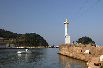 浅茂川港東内防波堤灯台