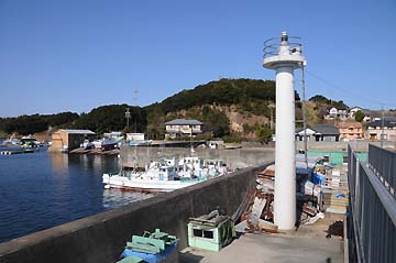 深谷港九木けい船護岸灯台