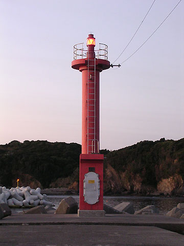 相差港東防波堤灯台