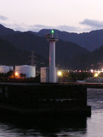 尾鷲港第2防波堤灯台