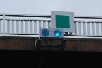 日和大橋橋梁灯(L1灯) 橋梁標(L1標)