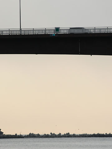 日和大橋橋梁灯(L2灯)橋梁標(L2標)