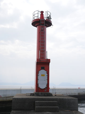 布津港湯田A防砂堤灯台