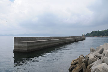 口之津港東防波堤灯台