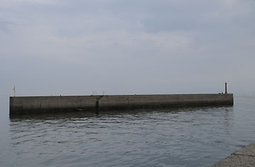 国見多比良港北防波堤灯台