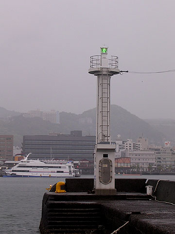 長崎港旭町防波堤灯台