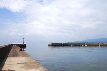 須川港東防波堤灯台