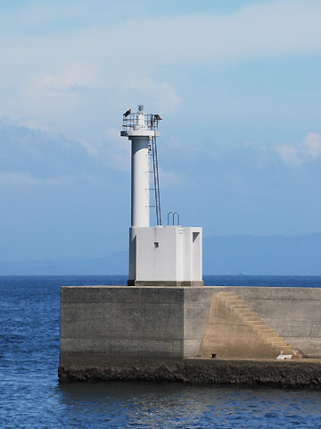 脇岬港南防波堤北灯台