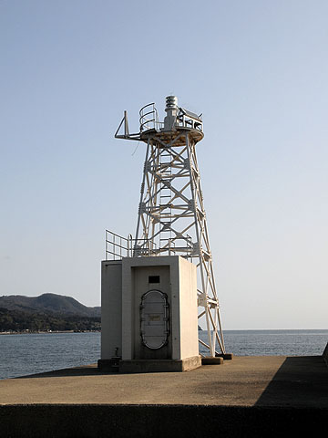 赤泊港南防波堤灯台