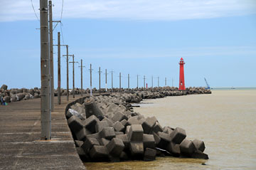 新潟港西区西突堤灯台