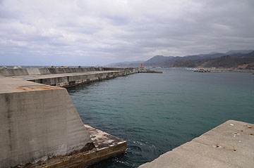 高千港第1西防波堤灯台