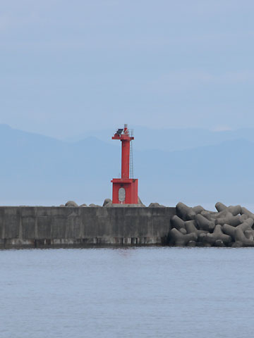 寺泊港第１防波堤灯台