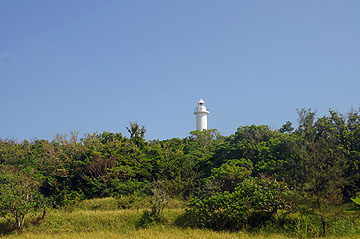 鳩間島灯台
