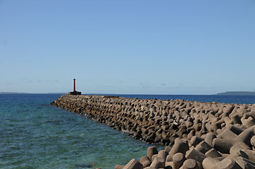 池間港第二防波堤灯台