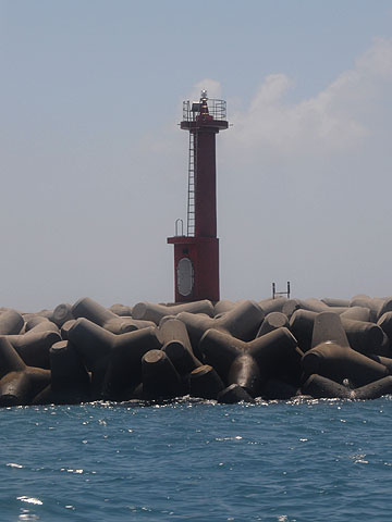 石垣港沖南防波堤北灯台