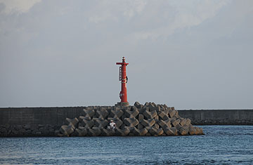 石垣港登野城第二防波堤灯台