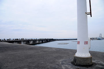 那覇港浦添北内防波堤灯台