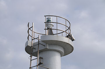 琉球名護港南防波堤灯台