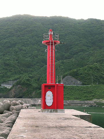 出雲御津港西沖防波堤灯台