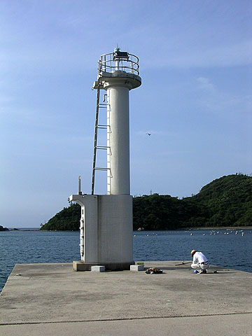 野井港沖防波堤灯台