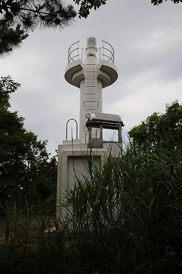 七類港釣鉾山灯台