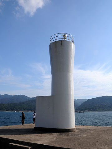 十六島港北第2防波堤灯台