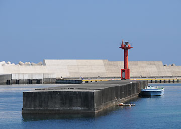 稲取港第2北防波堤灯台