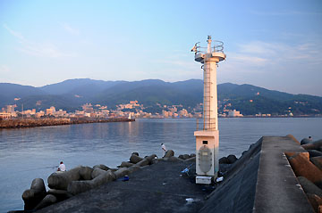 伊東港第1防波堤灯台