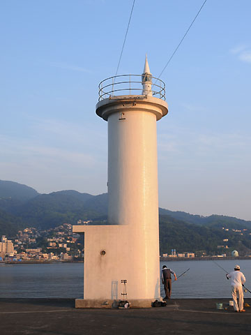 伊東港東防波堤灯台