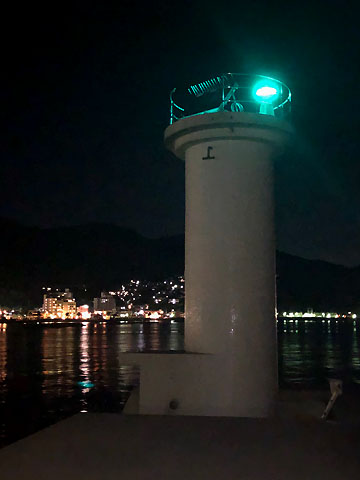 伊東港東防波堤灯台