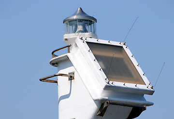 伊豆白浜港梶浦第5号防波堤灯台