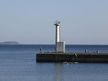 川奈東防波堤灯台