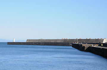用宗港沖西防波堤東灯台