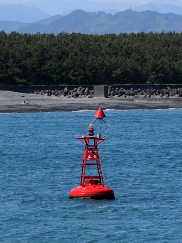 大井川港第4号灯浮標