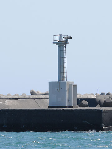 御前崎港防波堤B灯台