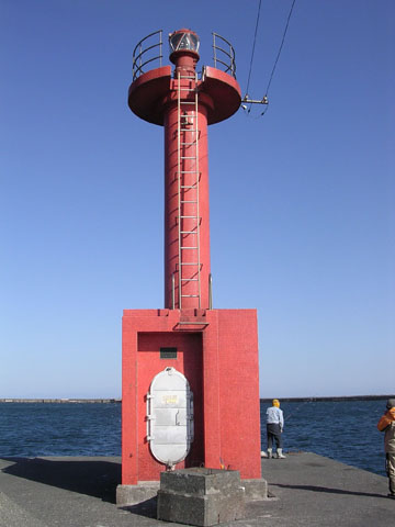 御前崎港外波除堤灯台