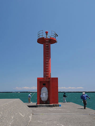 御前崎港外波除堤灯台