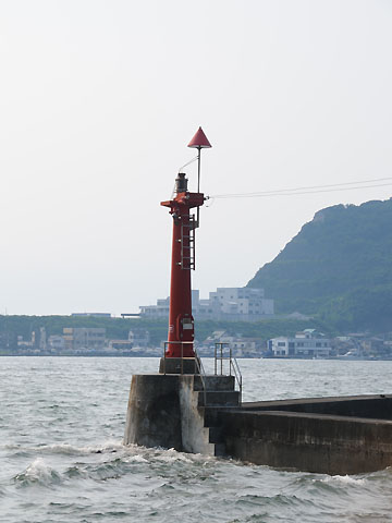 静浦港口野灯標