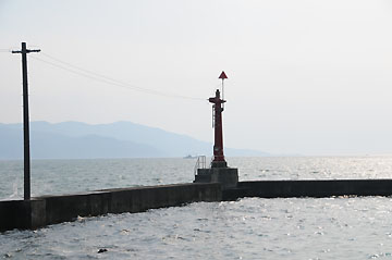 静浦港口野灯標