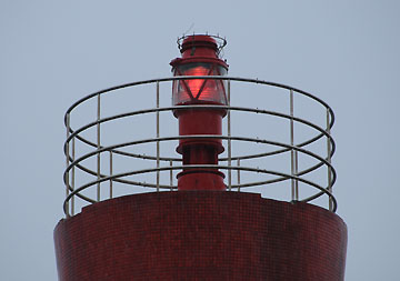 田子の浦港東防波堤灯台