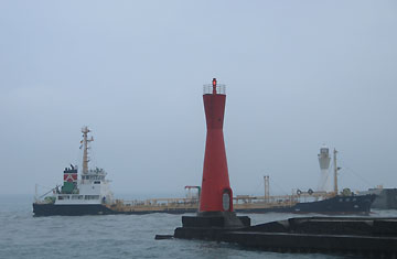 田子の浦港東防波堤灯台