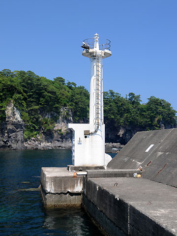 八幡野港防波堤灯台