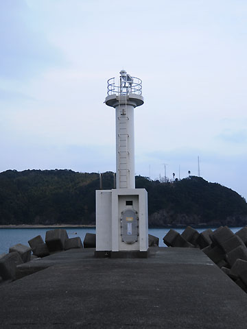 牟岐港西防波堤灯台