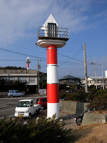 撫養港導灯 前灯