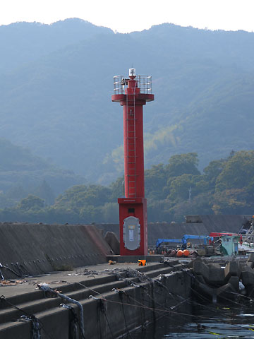 由岐港木岐東防波堤灯台