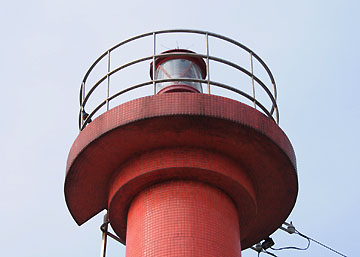 由岐港志和岐北防波堤灯台