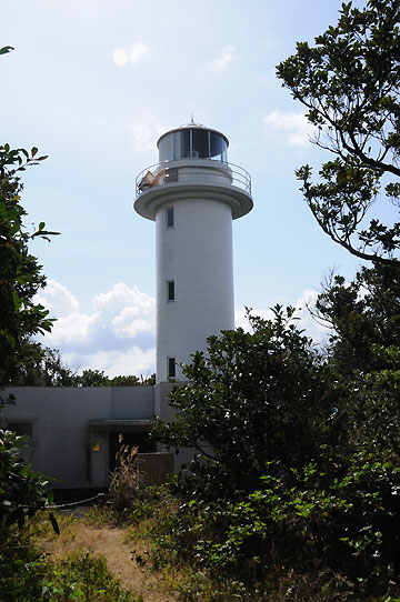 大越鼻灯台